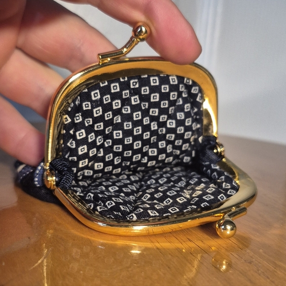 NWOT Vera Bradley Navy Blue Quilted Coin Purse Paisly Pattern Kiss Lock Retired - Picture 6 of 7